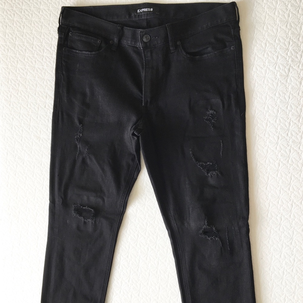 Black ripped jeans